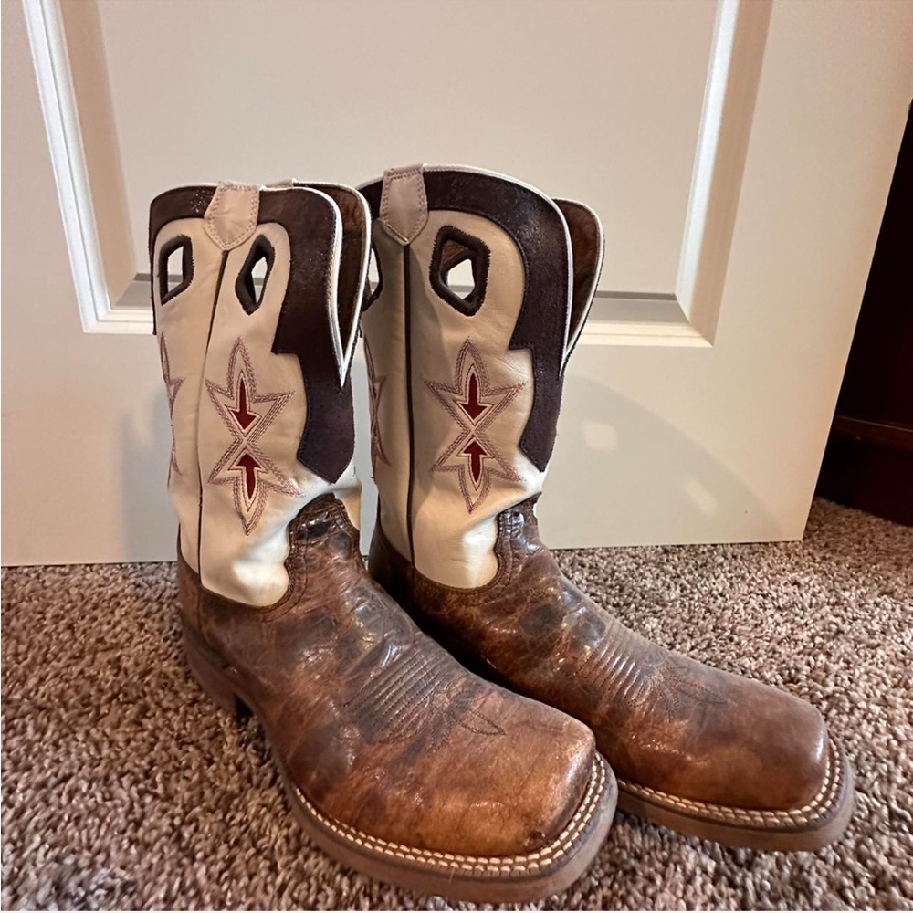Women’s Western Leather Boots - Brown and White